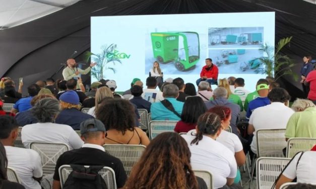 Congreso Nacional “Metras” impulsa servicio de reciclaje y aseo urbano