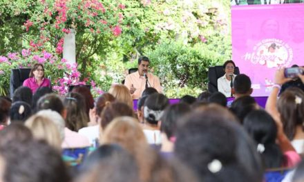 Presidente Maduro participa en el encuentro «Mujeres en las Ciencias y las Tecnologías»