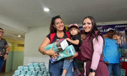 SUAF Aragua hizo entrega de pañales pediátricos en La Victoria