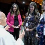 Papa Francisco aboga por políticas eficaces a favor de las familias