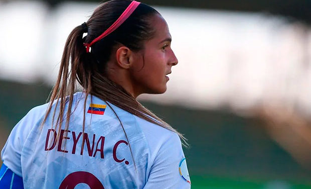 Deyna Castellanos compartió con el equipo masculino de la Vinotinto