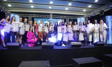 Gobierno de Aragua realizó gran gala de entrega de premios  