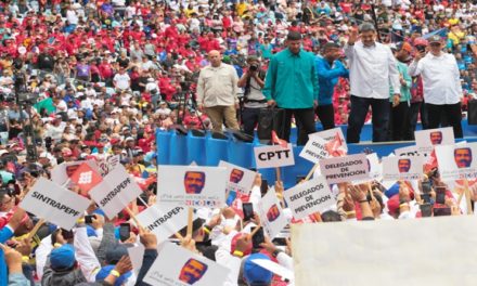 Presidente Maduro aprobó línea de financiamiento para los trabajadores