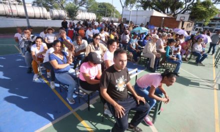 Pueblo de Aragua ejerció su voto con civismo y compromiso