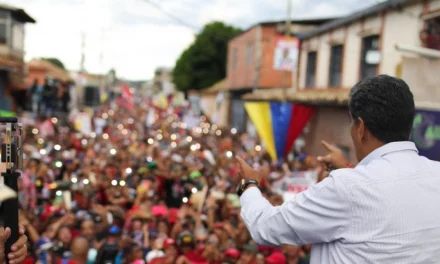 Cararora desbordó sus calles de amor en apoyo a candidato Maduro