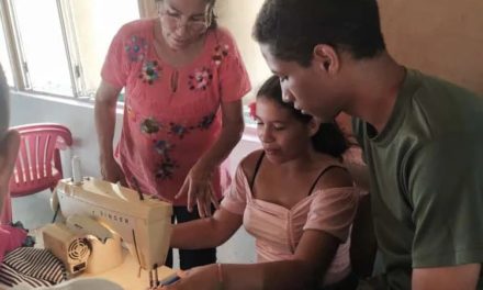 Realizarán talleres de prendas tradicionales de la cultura aragüeña
