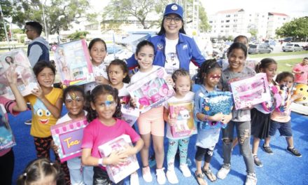 FRNSA regaló alegría a más de mil 500 niños aragüeños