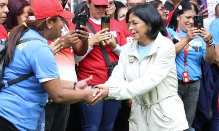 Vicepresidenta Delcy Rodríguez agradece al pueblo por su solidaridad