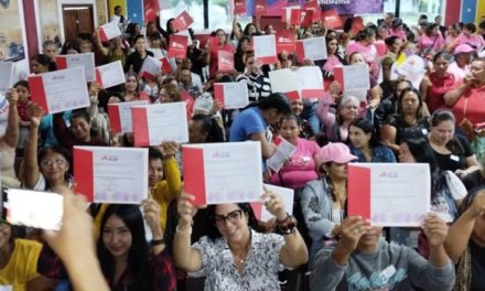 Gobierno nacional entrega más de 285 mil financiamientos a mujeres emprendedoras