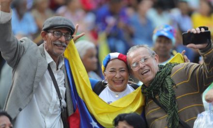 Nicolás Maduro ordenó acelerar jornadas para abuelos y abuelos