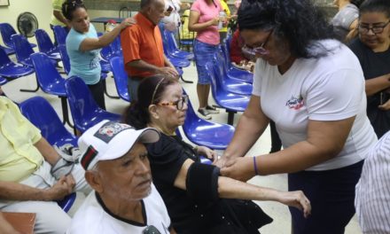 Abuelos de Aragua atendidos en jornada de salud integral de la Gran Misión