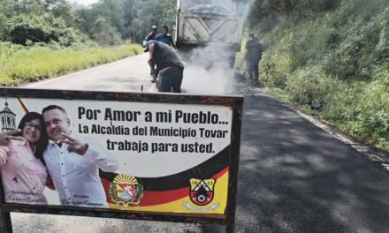 Iniciaron trabajos de bacheo en Carretera Nacional Colonia Tovar-La Victoria