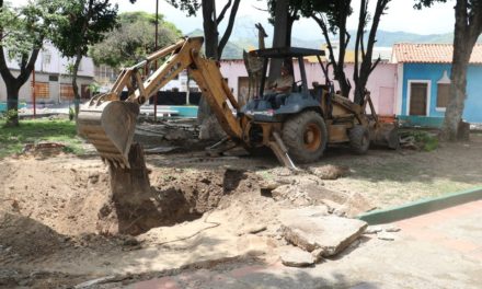 Iniciada remodelación de Plaza Bolívar de San Mateo