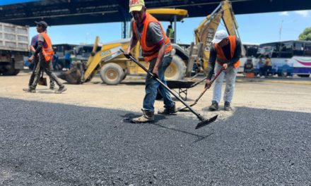 Plan de asfaltado llegó al Terminal de Maracay