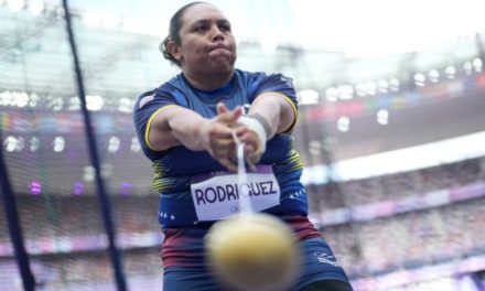 Rosa Rodríguez clasificó a la final de lanzamiento de martillo en París 2024