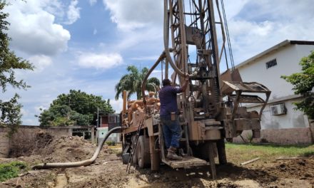 Perforación de pozo llevará agua a cinco comunidades mariñenses