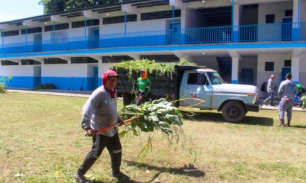 Bricomiles avanzan en la recuperación de 10 instituciones educativas en Mariño