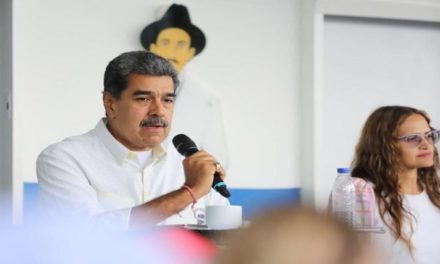 Presidente Maduro alertó sobre ataques fascistas a centros de salud