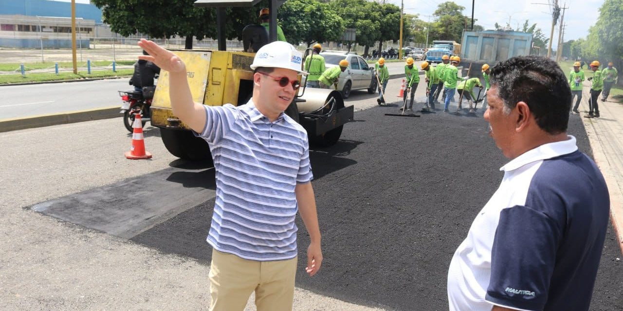 Alcalde Fuenmayor supervisó instalación de cámaras de seguridad  y rehabilitación integral de la avenida Alí Primera de Valencia