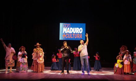 Alcalde Fuenmayor inició periodo 2024-2025 del programa «La Escuela va al Teatro»