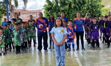 Inaugurado Torneo “Copa Navidad de Fútbol Sala Revenga 2024”