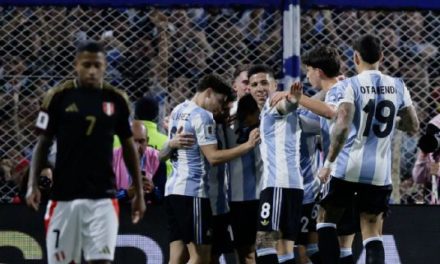 Argentina derrotó a Perú con golazo histórico de Lautaro Martínez