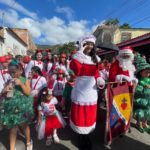 Calles de Revenga se llenaron de alegría con gran desfile navideño