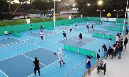 Aragua levantó nuevamente la gran copa del Torneo Clausura Pickleball Venezuela 2024