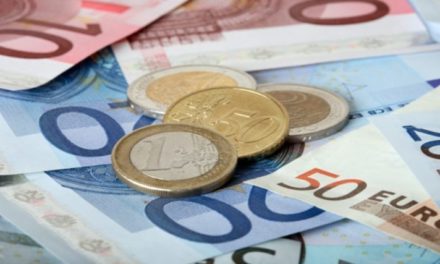 Euro a la cabeza de las monedas que perdieron peso en el SWIFT mundial en 10 años