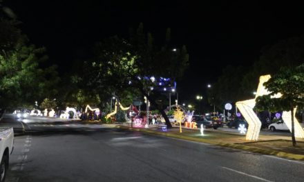 Gobernadora Carpio recorrió espacios navideños de Las Delicias