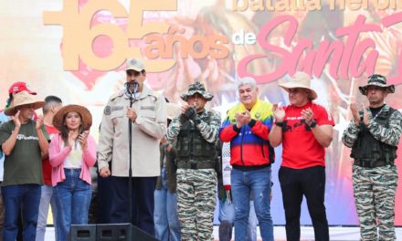 Maduro anunció incorporación de brigadas milicianas a Guardia de Honor