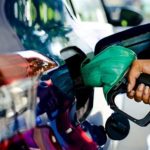 El Salvador inició 2025 con alza en precio de combustibles