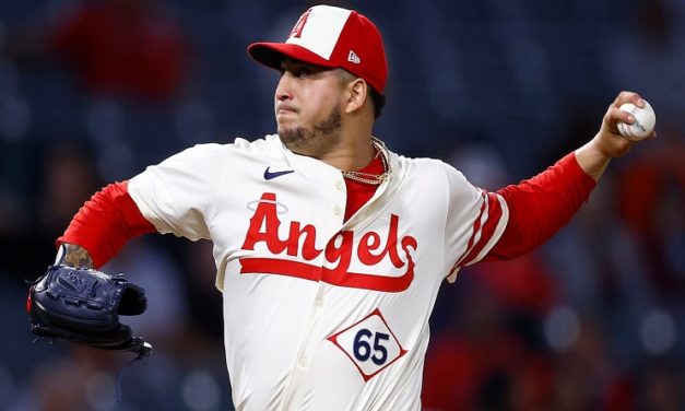 José Quijada acuerda con los Angelinos en la MLB