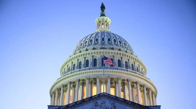 Senadores de EEUU presentan resolución para frenar ataques de Trump contra Venezuela