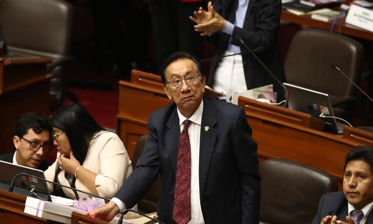 Nuevo presidente de Perú es citado a juicio por presunta apropiación ilícita