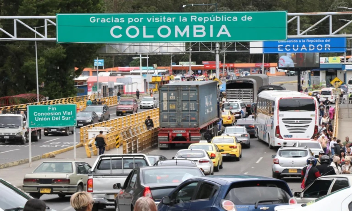 Ecuador corta el diálogo con Colombia y mantiene arancel del 50 %