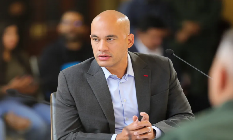 Prohibido exigir aportes económicos escolares y disfraces costosos para carnavales