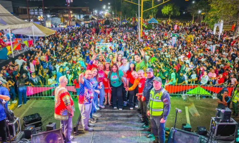 Venezolanos disfrutan con alegría y paz en playas, ríos y parques durante los Carnavales