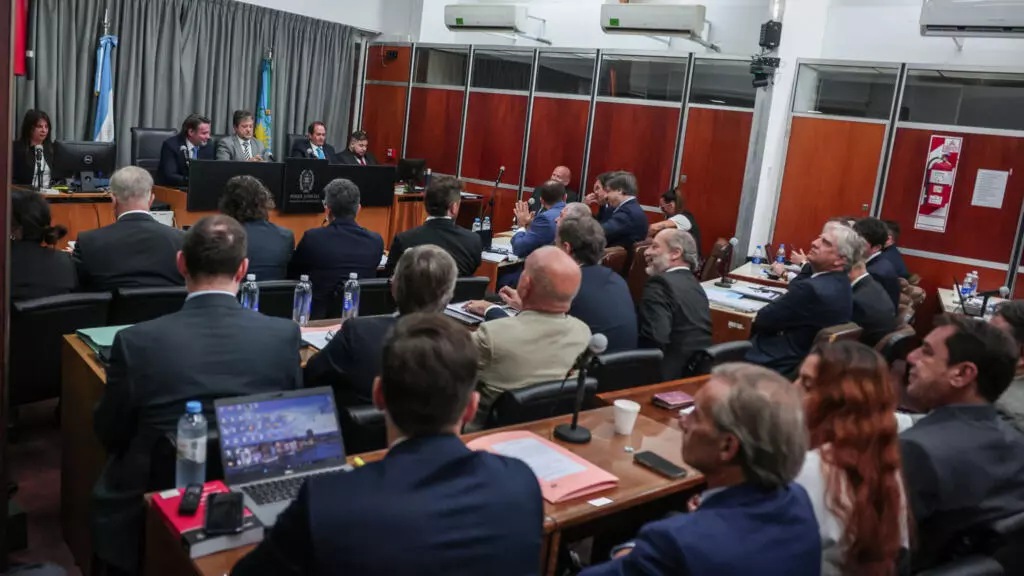 Juez argentino inicia nuevo juicio por la muerte de Diego Maradona