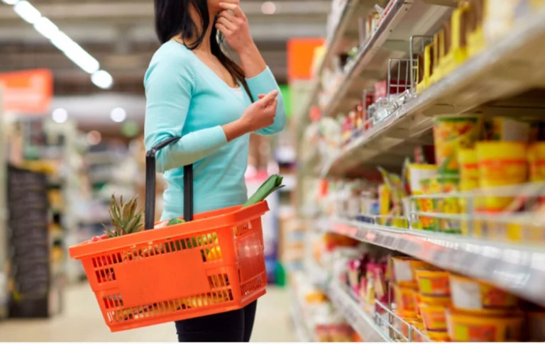 El consumo argentino se hunde en medio de la crisis inflacionaria