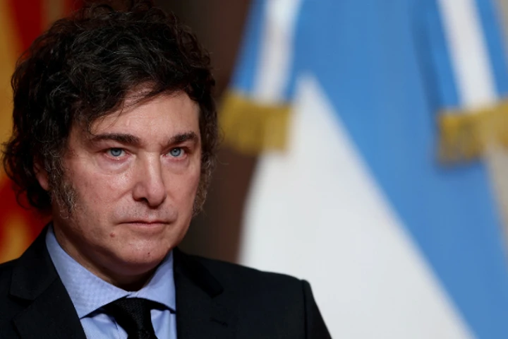 Encuesta revela que el 60,7 % de argentinos rechaza reelección de Milei