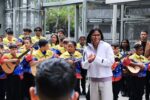 Presidenta (E) Delcy Rodríguez celebró carácter patrimonial del cuatro venezolano junto al Sistema de Orquestas