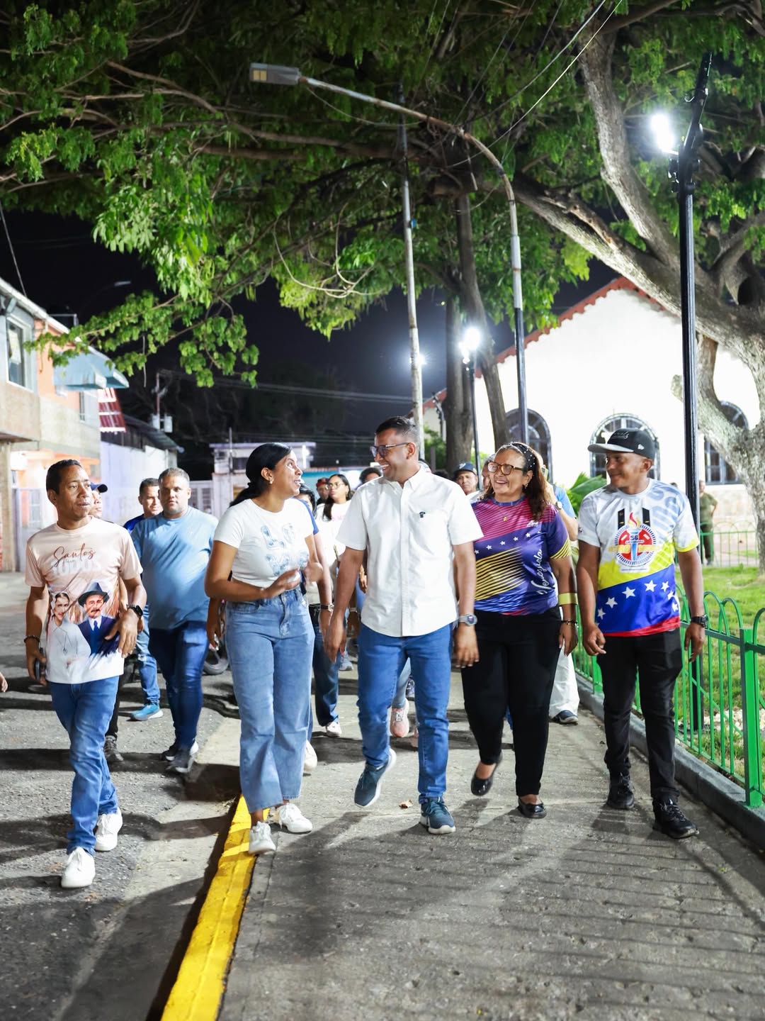 En Mariño entregan plaza comunitaria y cancha totalmente rehabilitadas