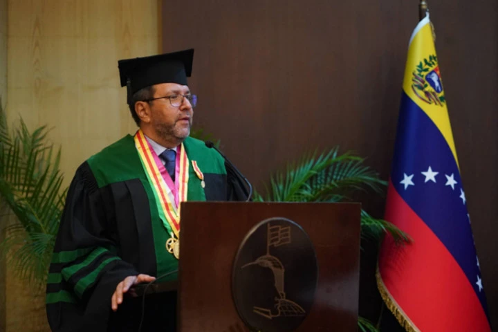 Venezuela anuncia nacimiento de la Universidad Bolivariana de la Diplomacia de Paz