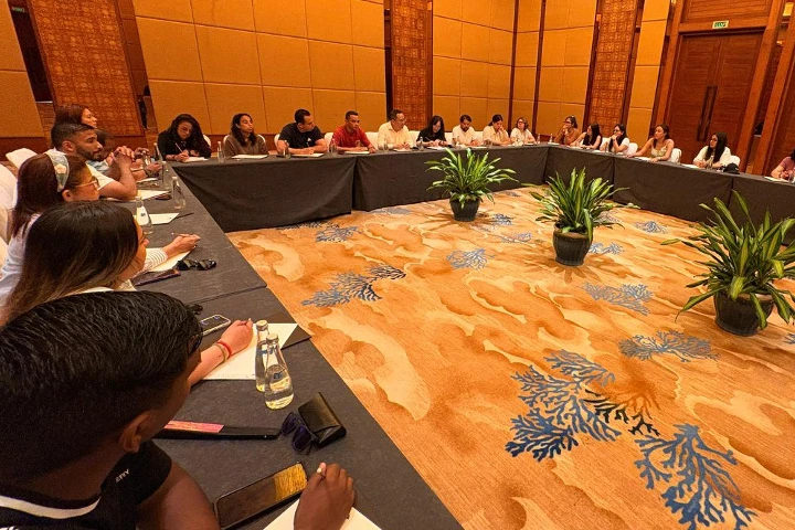 Delegación turística de Venezuela se capacita en hotelería de lujo en China