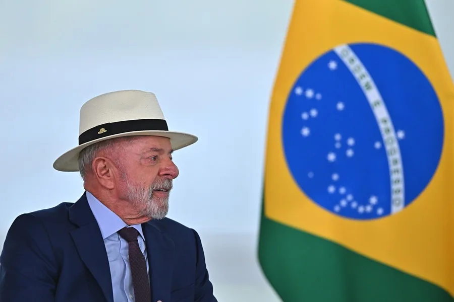 Lula presentó plan federal para combatir crimen organizado en Brasil