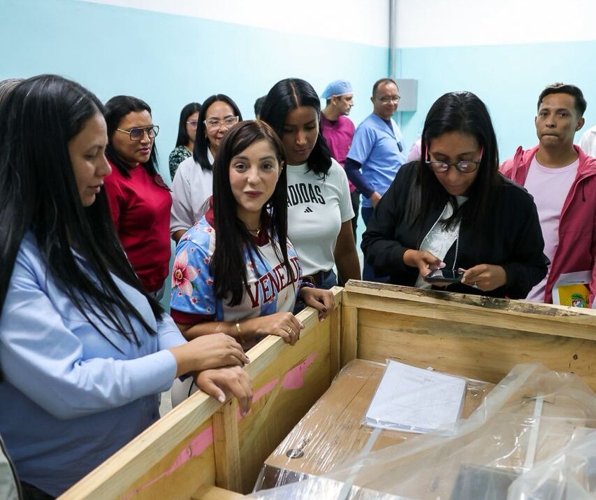 HCM recibió moderno equipo de rayos X digital compacto