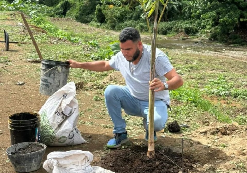 Avanzan mejoras en el complejo deportivo de San Casimiro