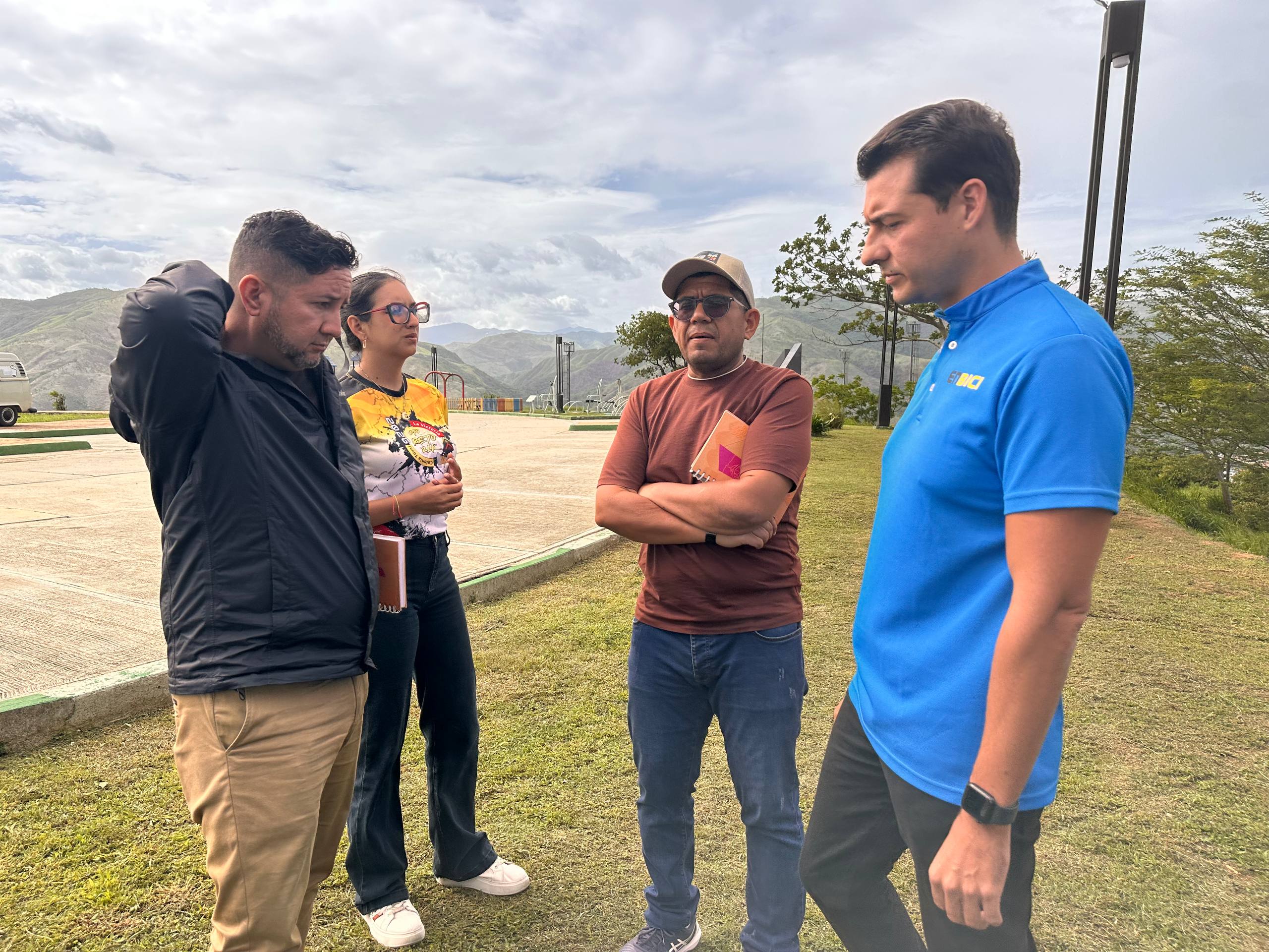 Avanzan conversaciones para implementar plan de movilidad sostenible en La Victoria