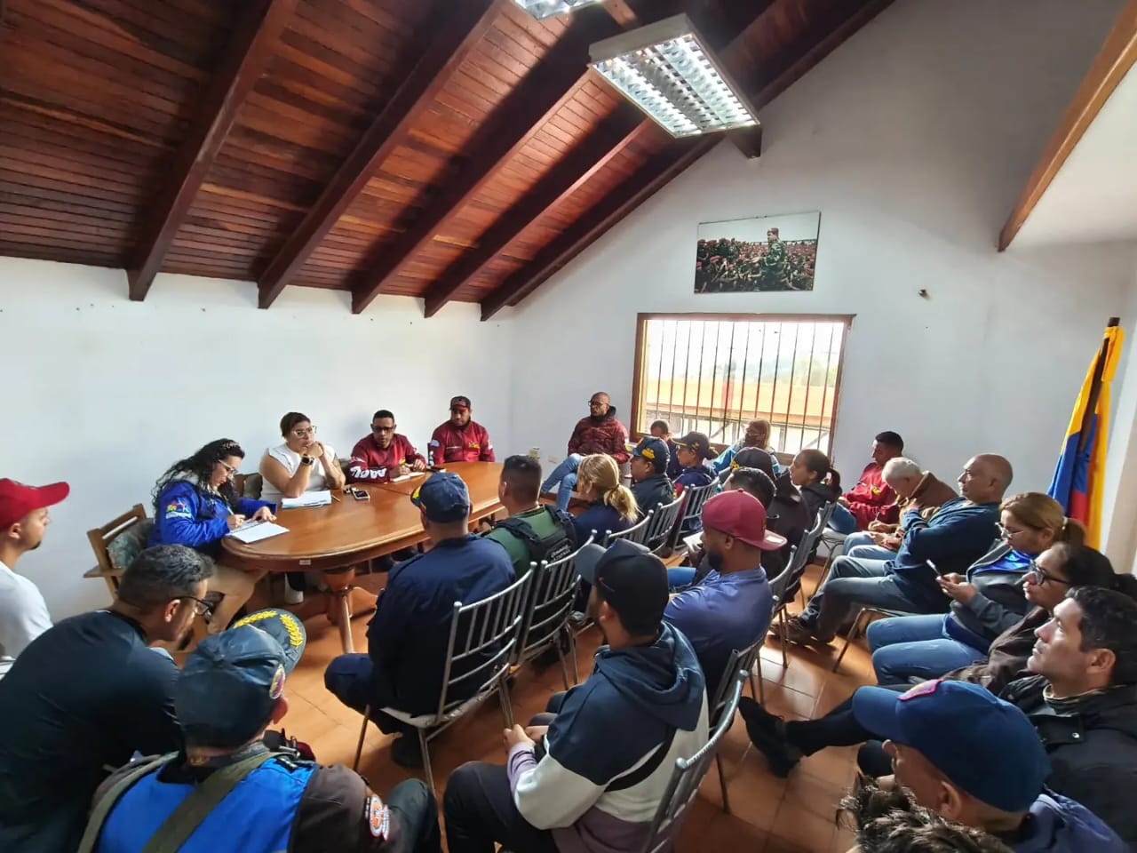Instalan protocolo de atención y despliegue territorial tras sismo registrado en Tovar